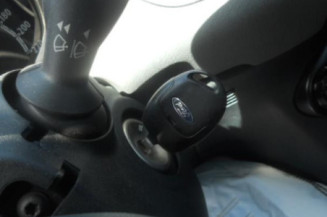 Pompe lave glace avant FORD FIESTA 6