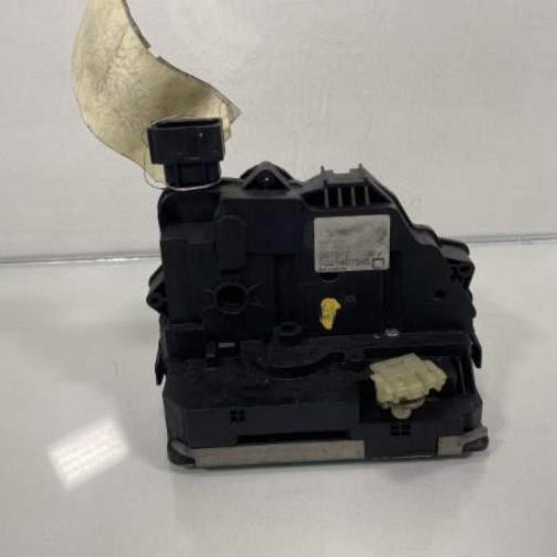 Serrure avant droit OPEL CORSA D Photo n°3