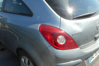 Serrure avant droit OPEL CORSA D
