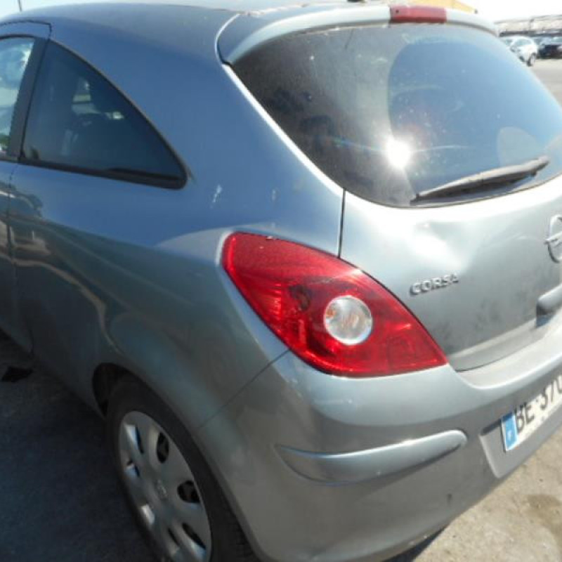 Serrure avant droit OPEL CORSA D Photo n°8