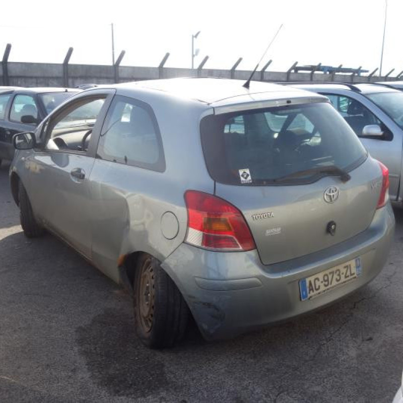 Bloc ABS (freins anti-blocage) TOYOTA YARIS 2 Photo n°6