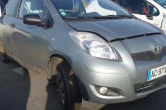 Leve vitre electrique avant gauche TOYOTA YARIS 2