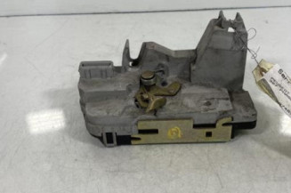 Serrure arriere droit PEUGEOT 307