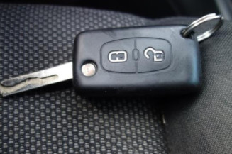 Com (Bloc Contacteur Tournant+Commodo Essuie Glace+Commodo Phare) PEUGEOT 207
