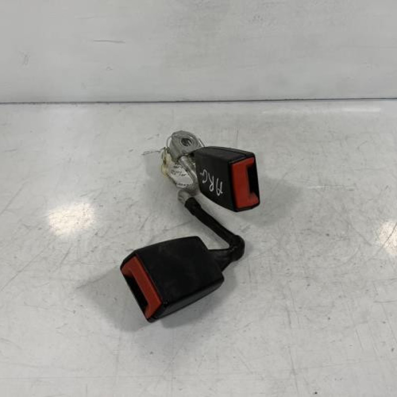 Attache ceinture arriere gauche AUDI A3 2 Photo n°1