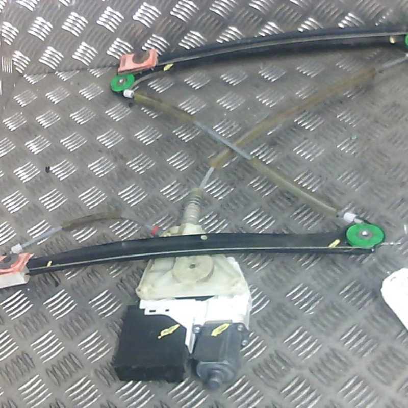 Leve vitre electrique avant droit AUDI A3 2 Photo n°1