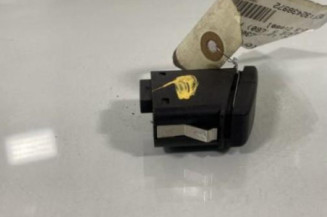 Bouton de warning BMW SERIE 5 E60