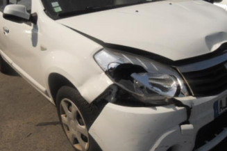 Serrure avant droit DACIA SANDERO 1