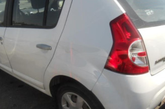 Serrure avant droit DACIA SANDERO 1