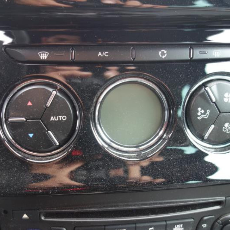 Interrupteur de leve vitre avant droit CITROEN DS3 Photo n°10