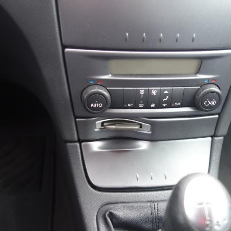 Etrier avant gauche (freinage) RENAULT LAGUNA 2 Photo n°6