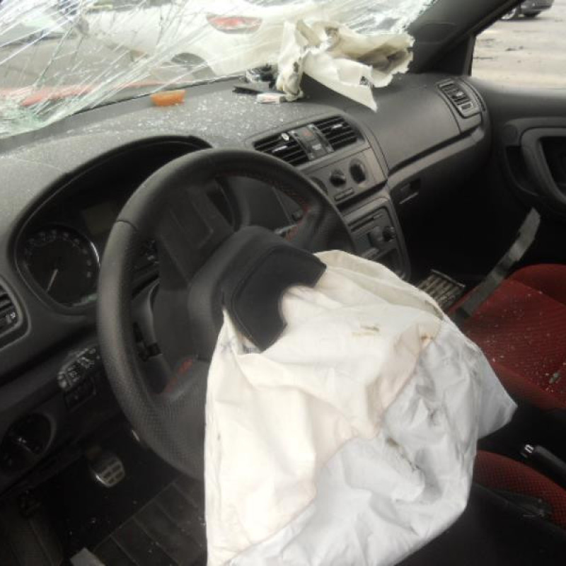 Bloc ABS (freins anti-blocage) SKODA FABIA 2 Photo n°8