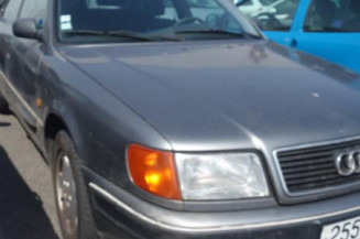 Optique avant principal gauche (feux)(phare) AUDI 100 3
