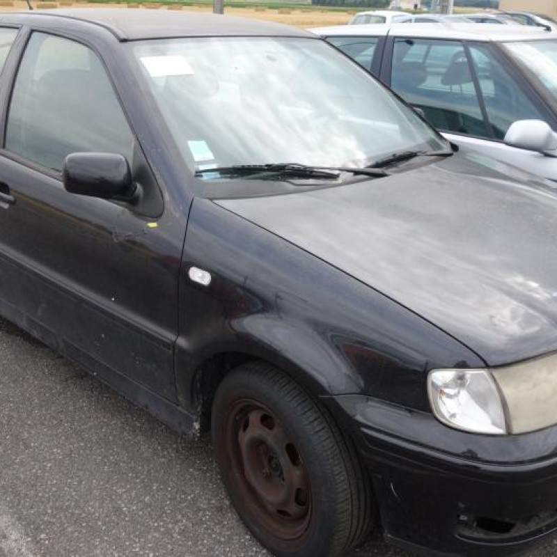Renfort pare choc avant (traverse) VOLKSWAGEN POLO 3 Photo n°3