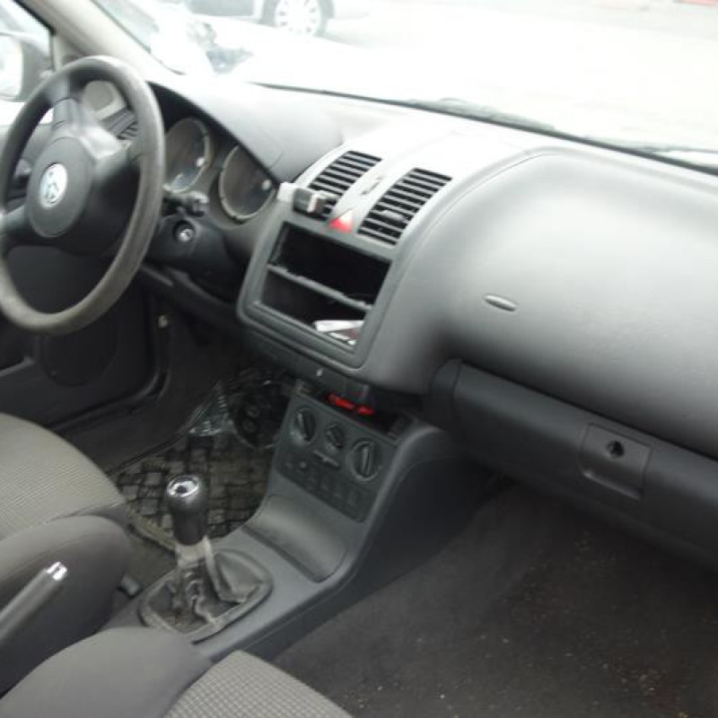 Renfort pare choc avant (traverse) VOLKSWAGEN POLO 3 Photo n°6