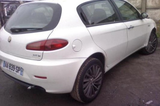 Feu arriere secondaire gauche (feux) ALFA ROMEO 147