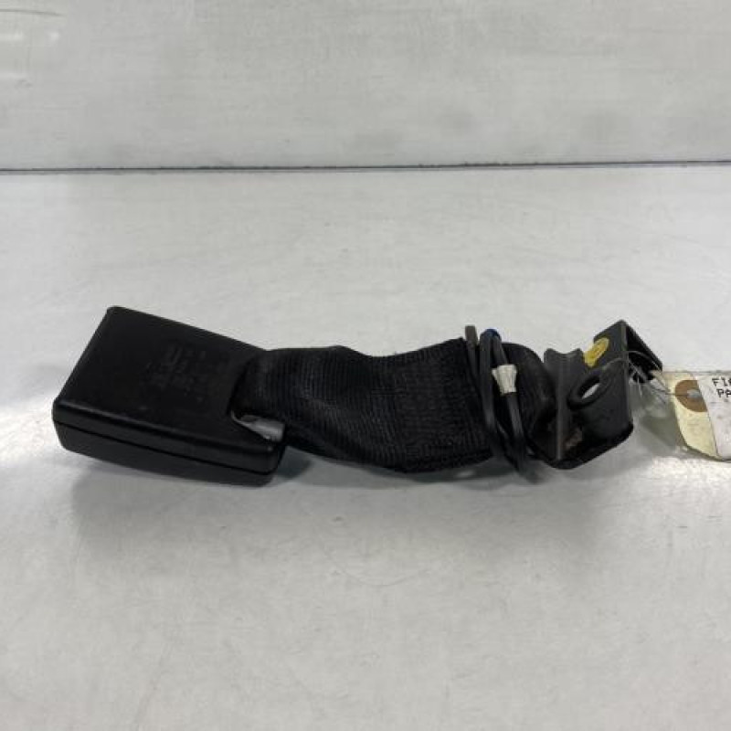 Attache ceinture arriere droit FIAT PANDA 3 Photo n°3