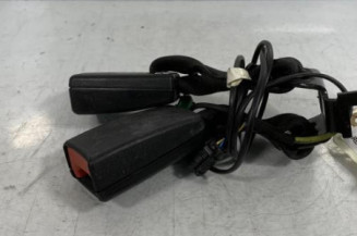 Attache ceinture arriere gauche FIAT PANDA 3 Photo n°1