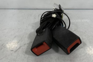Attache ceinture arriere gauche FIAT PANDA 3
