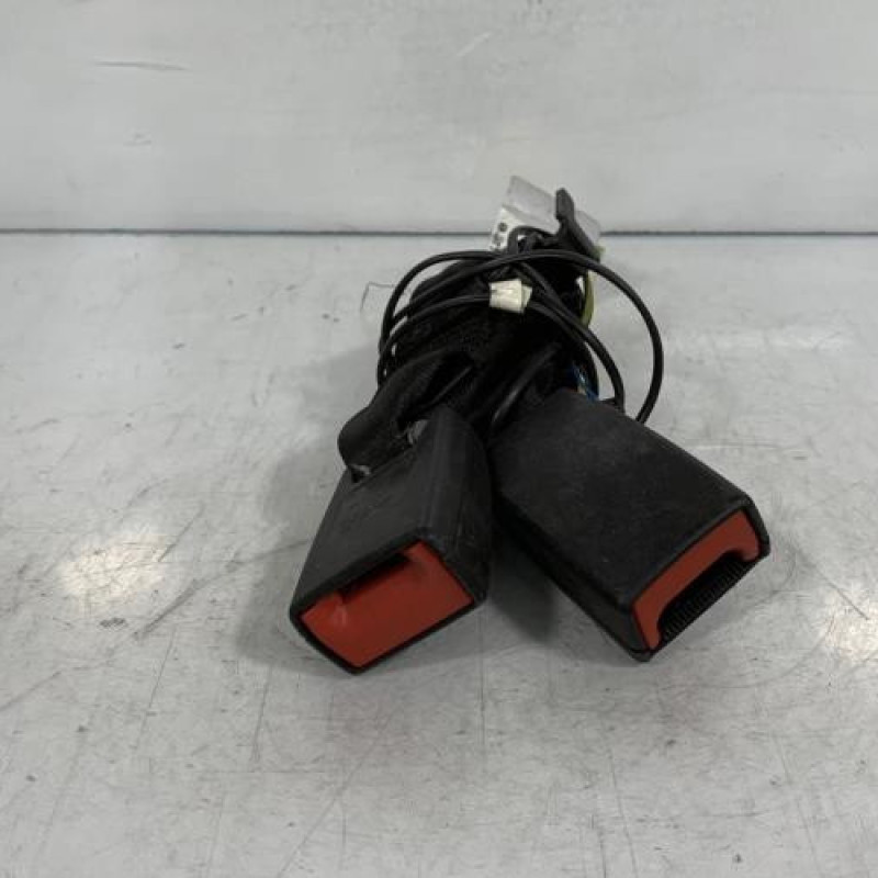 Attache ceinture arriere gauche FIAT PANDA 3 Photo n°2