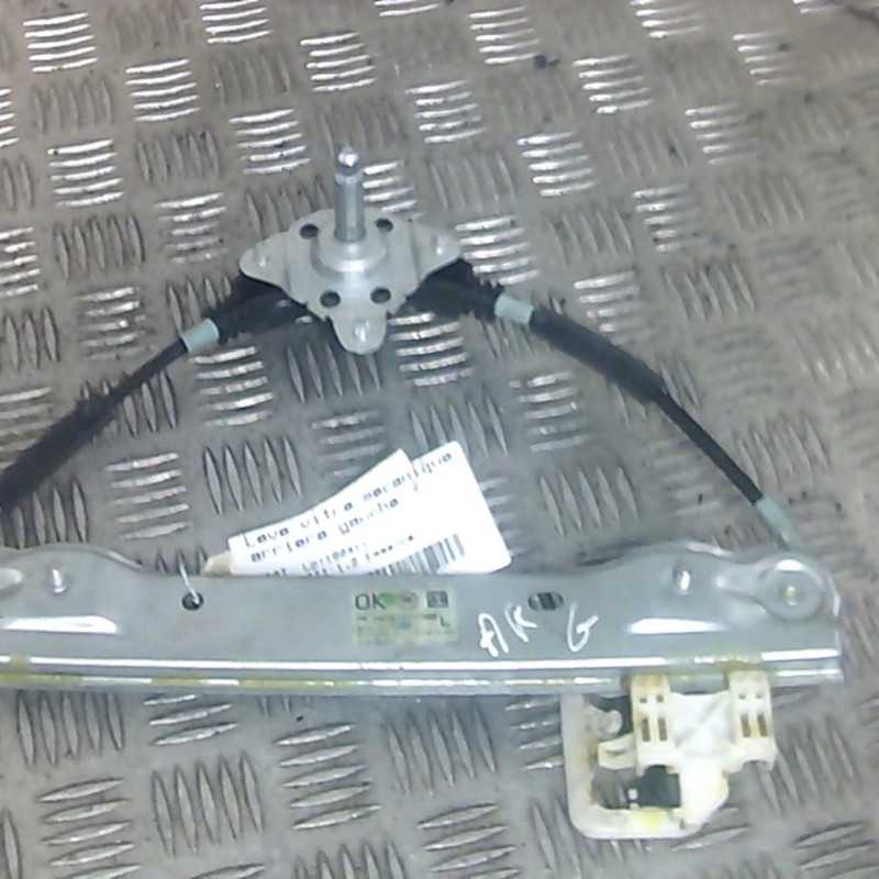 Leve vitre mecanique arriere gauche FIAT PANDA 3 Photo n°1