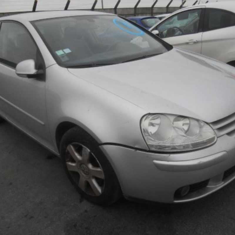 Ceinture arriere gauche VOLKSWAGEN GOLF 5 Photo n°6