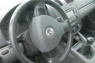 Pretensionneur de ceinture avant gauche VOLKSWAGEN GOLF 5