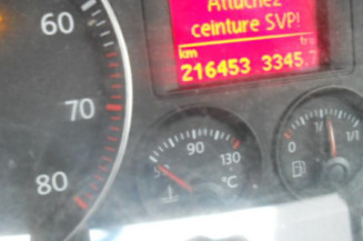 Pretensionneur de ceinture avant gauche VOLKSWAGEN GOLF 5