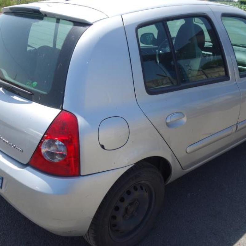 Bloc ABS (freins anti-blocage) RENAULT CLIO 2 CAMPUS Photo n°5