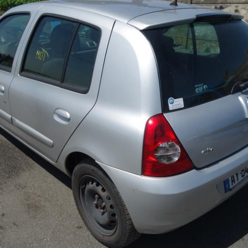 Bloc ABS (freins anti-blocage) RENAULT CLIO 2 CAMPUS Photo n°6