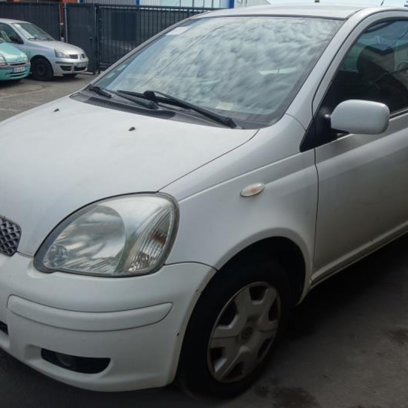 Bloc ABS (freins anti-blocage) TOYOTA YARIS 1 Photo n°2