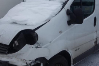 Serrure avant droit RENAULT TRAFIC 2