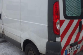 Serrure avant droit RENAULT TRAFIC 2