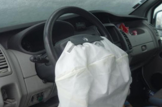 Serrure avant droit RENAULT TRAFIC 2