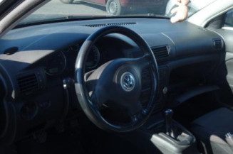 Retroviseur gauche VOLKSWAGEN PASSAT 4