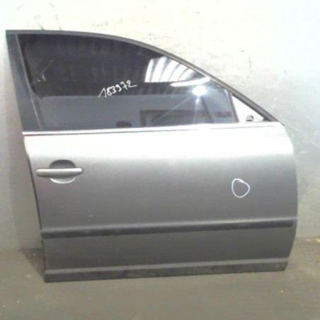 Porte avant droit VOLKSWAGEN PASSAT 4 Photo n°1