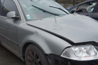 Porte avant droit VOLKSWAGEN PASSAT 4