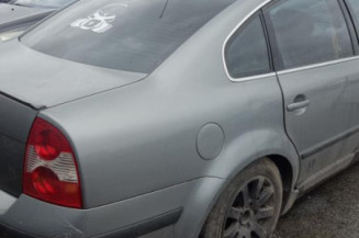 Porte avant droit VOLKSWAGEN PASSAT 4