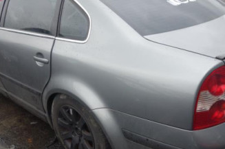 Porte avant droit VOLKSWAGEN PASSAT 4