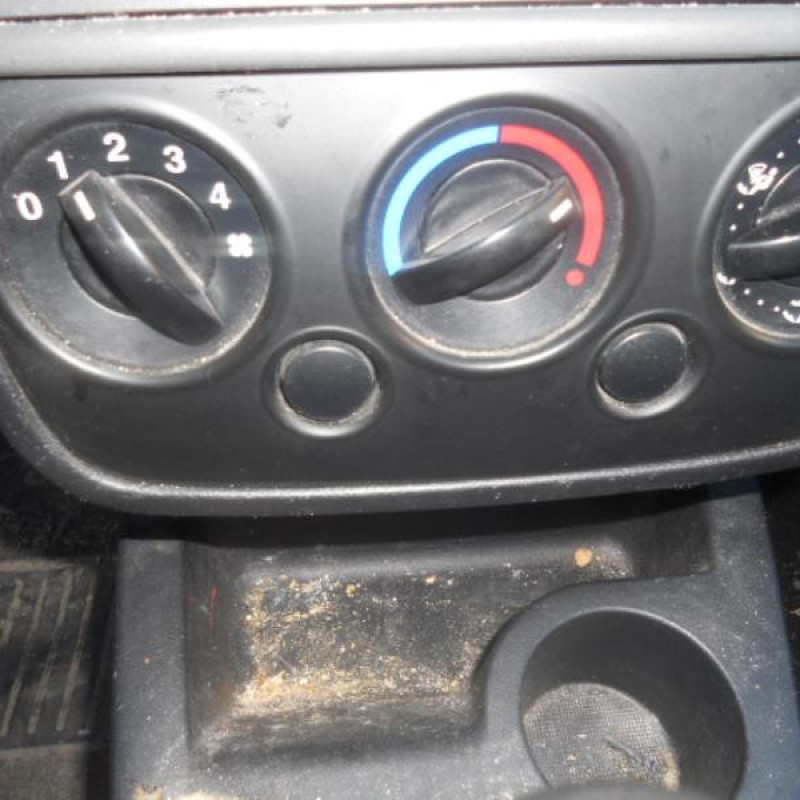 Porte avant droit FORD FIESTA 5 Photo n°10