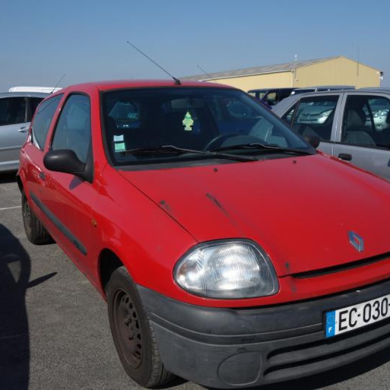 Aile avant gauche RENAULT CLIO 2 Photo n°7