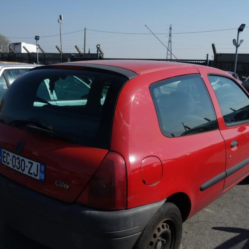 Aile avant gauche RENAULT CLIO 2 Photo n°8