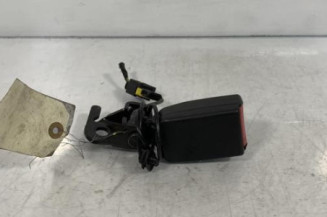 Attache ceinture arriere droit PEUGEOT 207