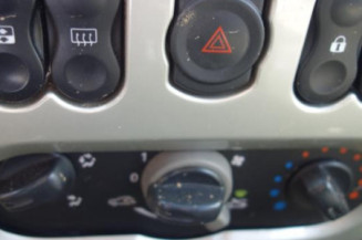 Serrure avant droit DACIA LOGAN MCV 1
