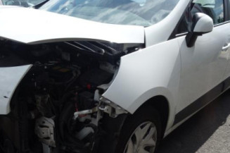 Pivot de moyeu avant gauche RENAULT SCENIC 3 Photo n°1
