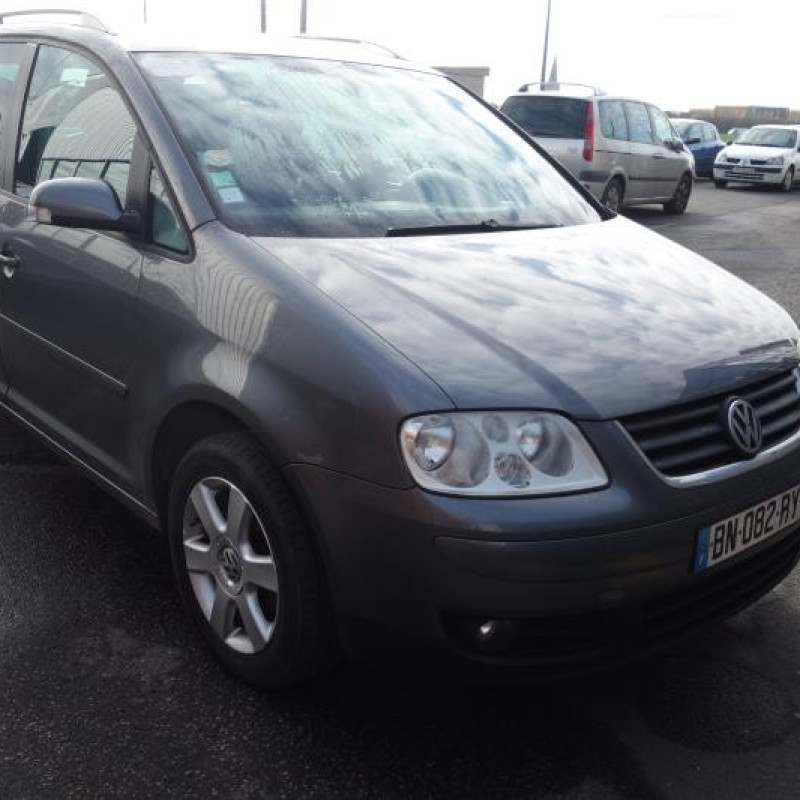 Calandre VOLKSWAGEN TOURAN 1 Photo n°3