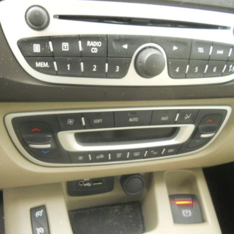 Boite a gants RENAULT GRAND SCENIC 3 Photo n°10