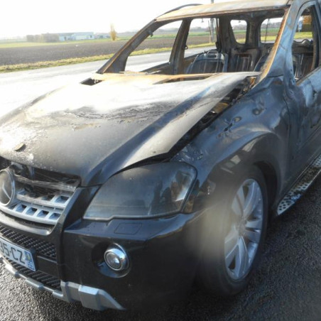 Etrier avant droit (freinage) MERCEDES CLASSE M 164 Photo n°1