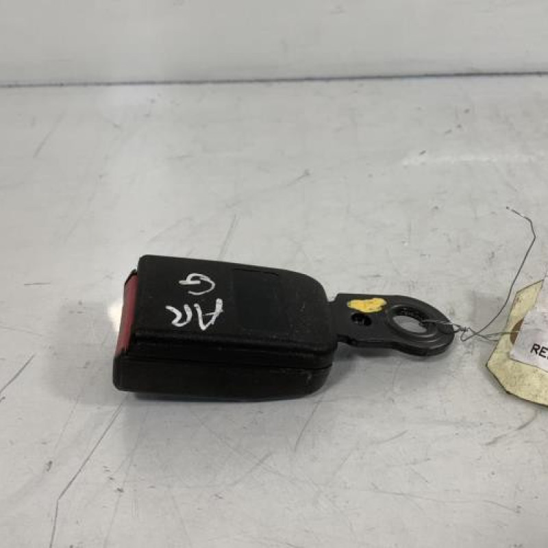 Attache ceinture arriere gauche PEUGEOT 207 Photo n°1
