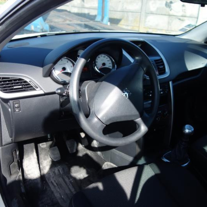 Ceinture arriere gauche PEUGEOT 207 Photo n°8